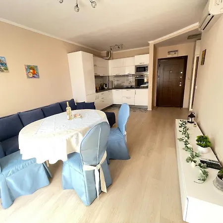 Sunny Varvara Apartament *