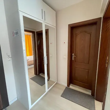 Sunny Varvara * 바르나