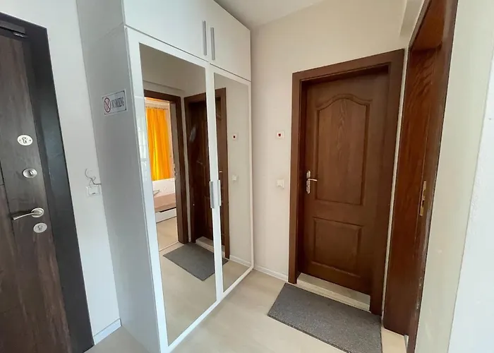 Sunny Varvara * 바르나